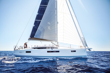 Jeanneau Sun Odyssey 410 | Yacht Charter Greece | Travelboat