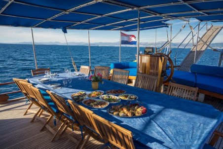 Unknown MSY Atalanta Atalanta