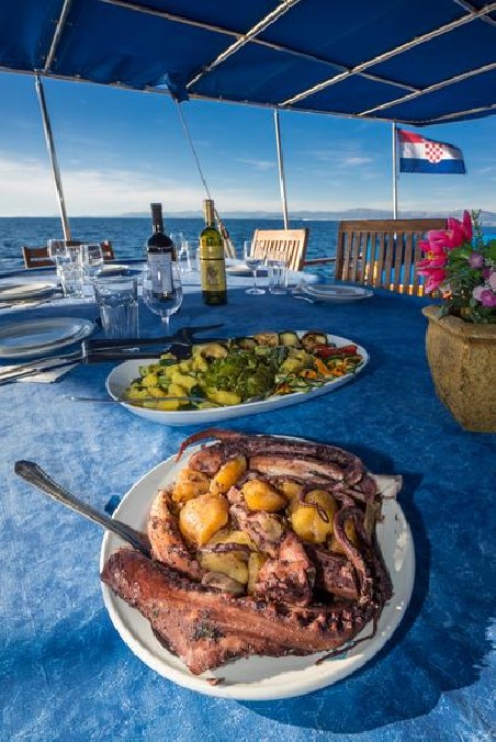 Unknown MSY Atalanta Atalanta