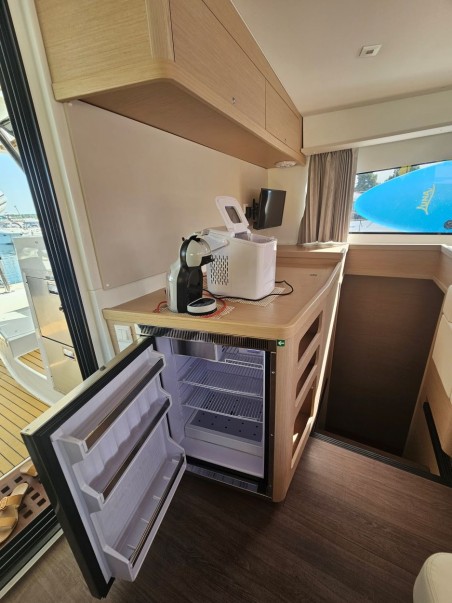 Lagoon-Bénéteau Lagoon 42 - 4 + 2 cab. Azzuro