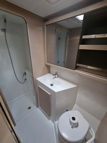 Lagoon-Bénéteau Lagoon 42 - 4 + 2 cab. Azzuro