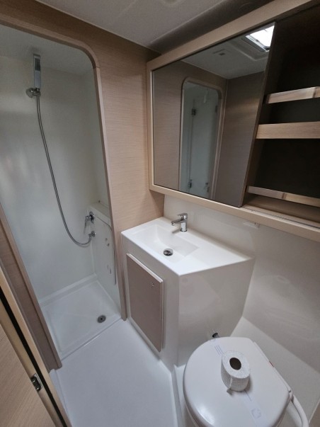 Lagoon-Bénéteau Lagoon 42 - 4 + 2 cab. Azzuro