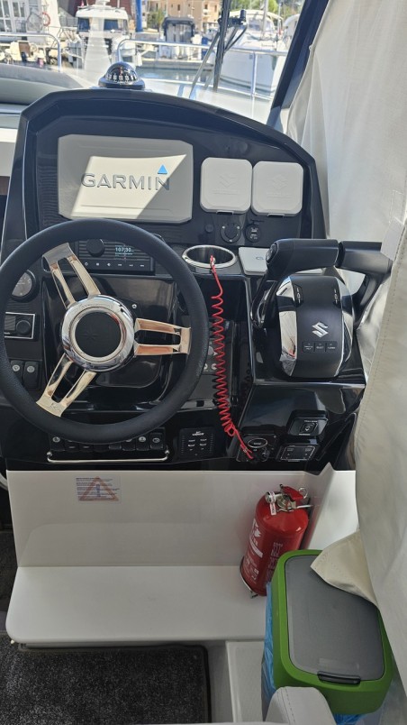 Jeanneau Merry Fisher 895 - 2 cab. Infinity