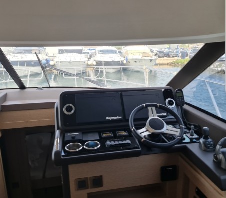 Jeanneau Prestige 460 Fly - 3 + 1 cab. Ferus