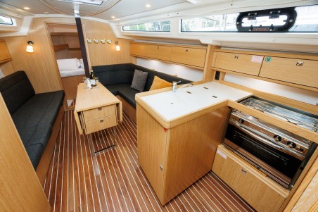 Bavaria Yachtbau Bavaria Cruiser 34 Style - 3 cab. Roko