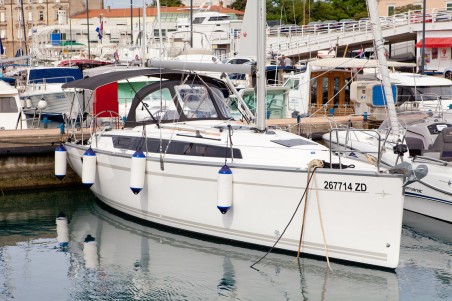 Bavaria Yachtbau Bavaria Cruiser 34 Style Aston