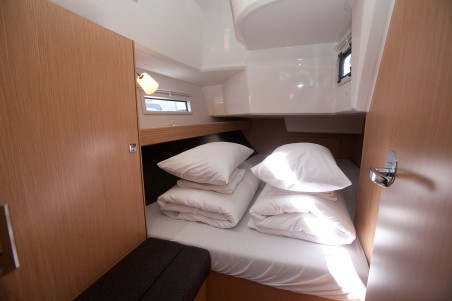 Bavaria Yachtbau Bavaria Cruiser 37 - 3 cab. Matija