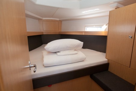 Bavaria Yachtbau Bavaria Cruiser 37 - 3 cab. Matija