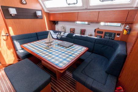 Bavaria Yachtbau Bavaria Cruiser 46 - 4 cab. Ioli