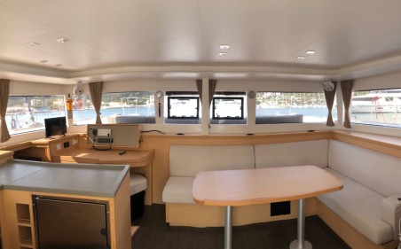 Lagoon-Bénéteau Lagoon 450 F - 4 + 2 cab. Aristofanis