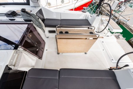 Bénéteau Oceanis 41.1 Elena