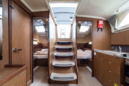 Bénéteau Oceanis 41.1 Elena