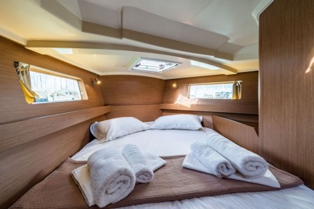 Bénéteau Oceanis 41.1 Elena