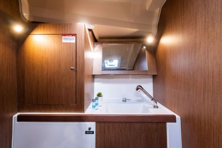 Bénéteau Oceanis 41.1 Elena