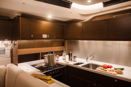 Bavaria Yachtbau Bavaria C57 - 4 + 1 cab. Elli