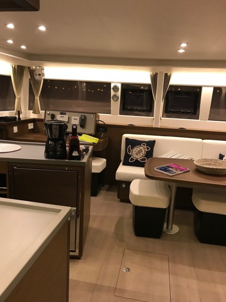 Lagoon-Bénéteau Lagoon 450 F - 4 + 2 cab. Solstice