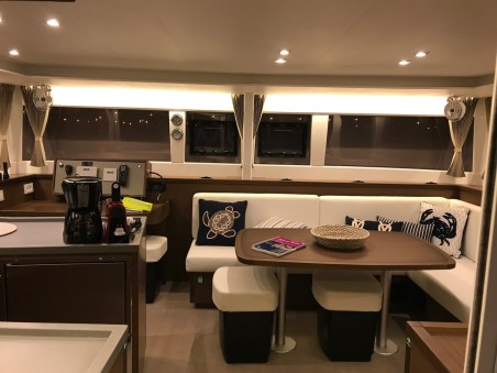 Lagoon-Bénéteau Lagoon 450 F - 4 + 2 cab. Solstice