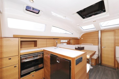 Elan Marine Elan Impression 40.1 Sv. Nikola