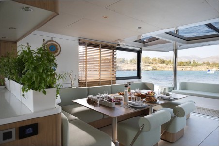 Catana Group Bali 5.8 - 4 + 2 cab. New Horizons 4