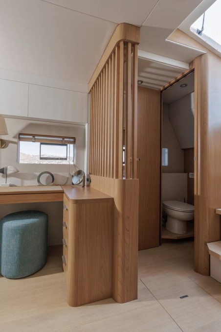 Catana Group Bali 5.8 - 4 + 2 cab. New Horizons 4