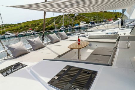 Catana Group Bali 4.6 - 5 + 2 cab. Cyprinus