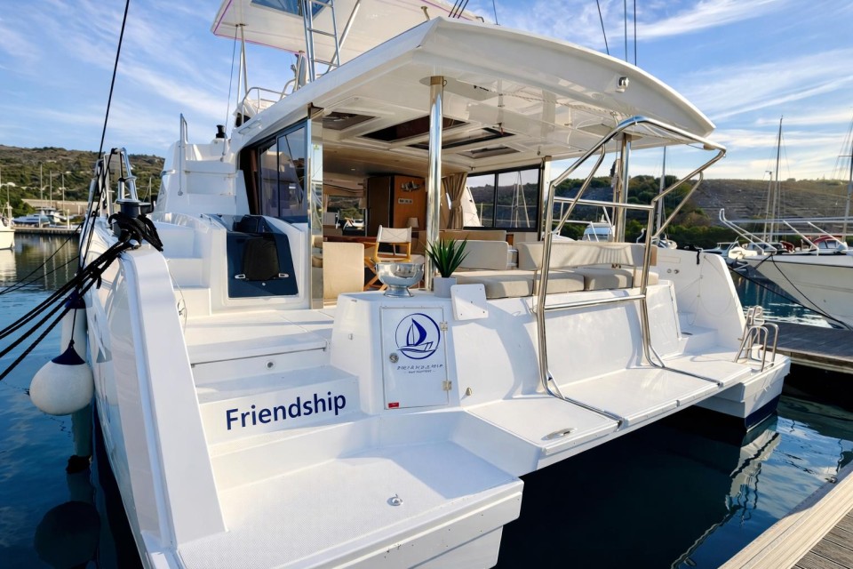 Catana Group Bali 4.6 - 5 + 2 cab. Friendship