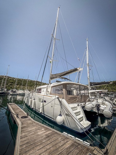 Lagoon-Bénéteau Lagoon 450 F - 4 + 2 cab. Red Twin