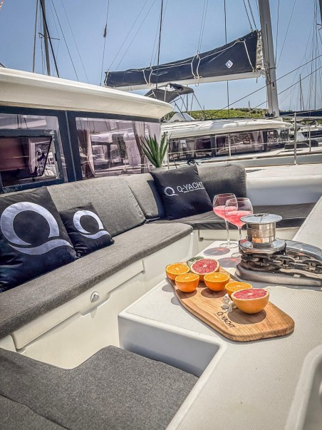 Lagoon-Bénéteau Lagoon 450 F - 4 + 2 cab. Red Twin