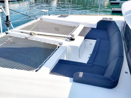 Lagoon-Bénéteau Lagoon 450 F - 4 + 2 cab. Red Twin II