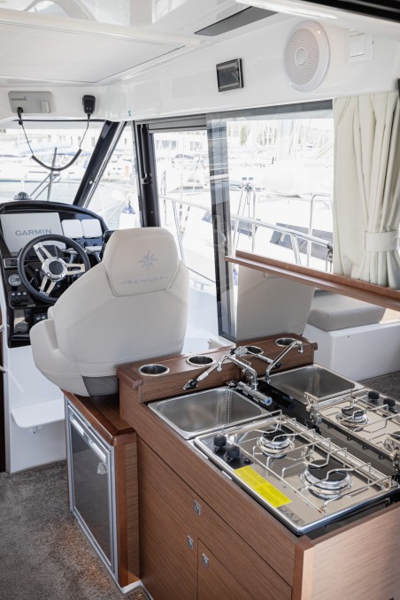 Jeanneau Merry Fisher 895 Offshore Shearwater