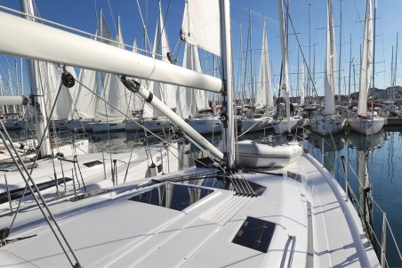 Elan Marine Elan Impression 45 - 4 cab. Scarlett