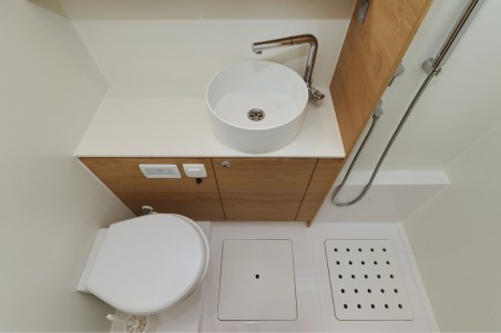 Elan Marine Elan Impression 45 - 4 cab. Scarlett