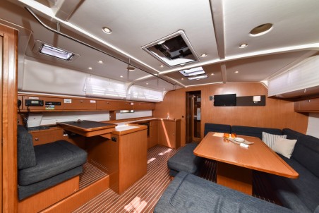 Bavaria Yachtbau Bavaria Cruiser 51 Yolo