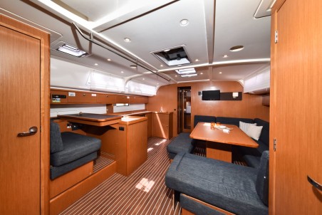 Bavaria Yachtbau Bavaria Cruiser 51 Yolo