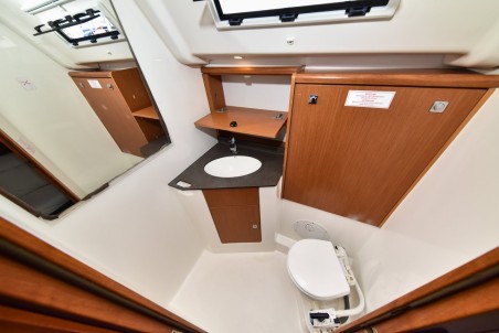 Bavaria Yachtbau Bavaria Cruiser 51 Yolo