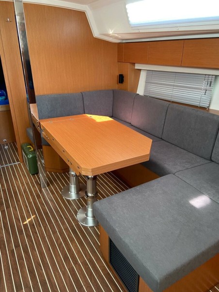Bavaria Yachtbau Bavaria C42 Horizon