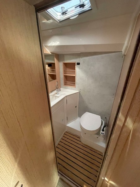 Bavaria Yachtbau Bavaria C42 Seawave