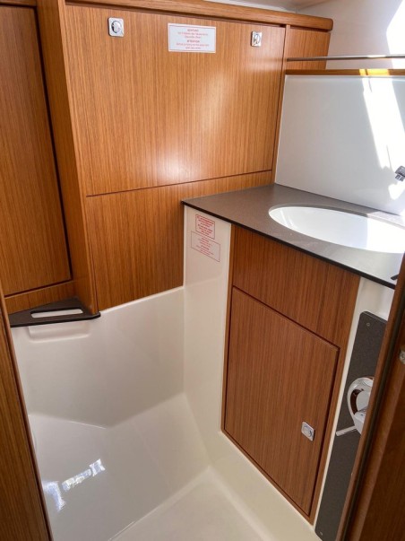 Bavaria Yachtbau Bavaria Cruiser 37 - 3 cab. Into the Blue