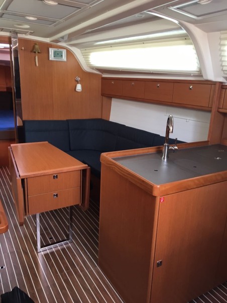 Bavaria Yachtbau Bavaria Cruiser 37 - 3 cab. Lilli