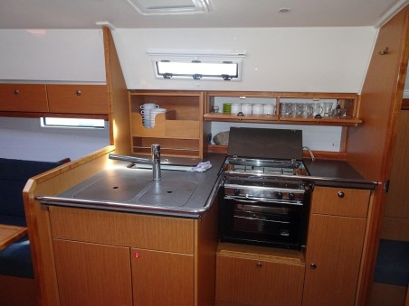 Bavaria Yachtbau Bavaria Cruiser 36 Adora