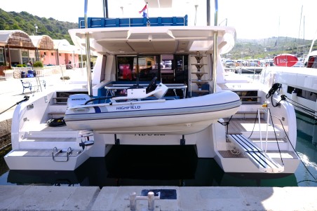 Cervetti Yachts Cervetti 44 Power - 4 + 1 cab. Abuzz