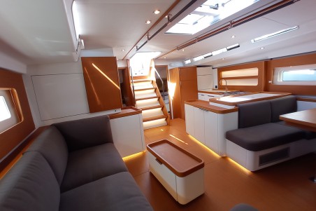 Bénéteau First 53 - 3 + 1 cab. Silhuette