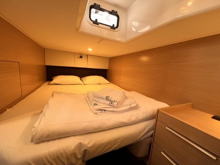 Bavaria 33 Sport HT Palermo | Yacht Charter Croatia | Travelboat