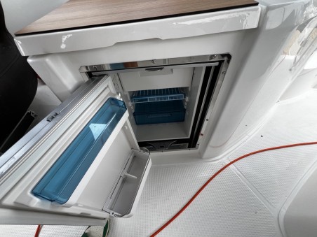 Bavaria S29+ | Czarter jachtu Chorwacja | Travelboat