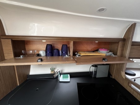 Bavaria S29+ | Czarter jachtu Chorwacja | Travelboat