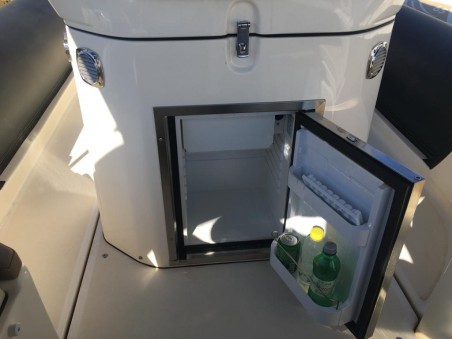 Nuova Jolly Prince 25 | Czarter jachtu Chorwacja | Travelboat