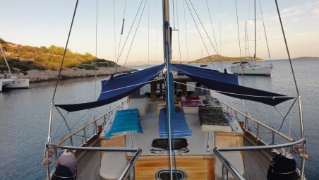 Custom Made Larus - 3 + 1 cab. Larus