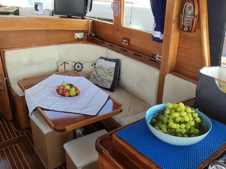 Custom Made Larus - 3 + 1 cab. Larus