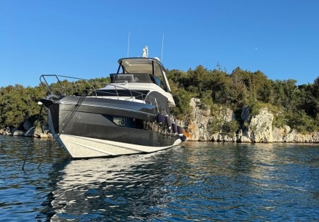 Azimut / Benetti Yachts Azimut 68 - 4 + 1 cab. Pangea