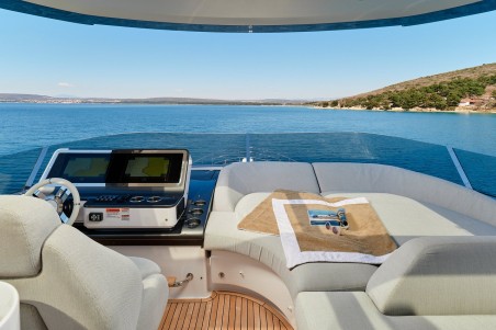 Azimut 78 Fly | Yacht Charter Croatia | Travelboat